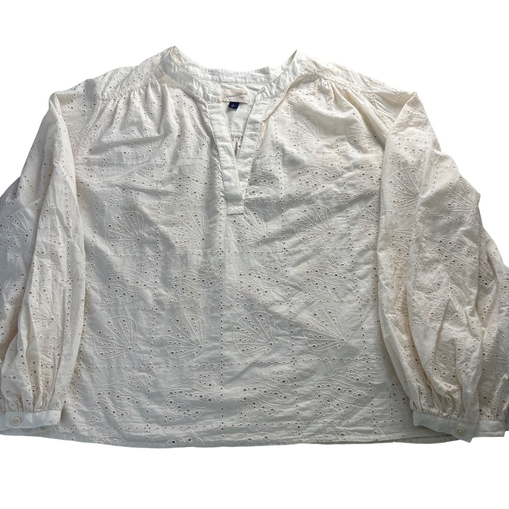 Universal Thread Cream Eyelet Seashell Blouse XL Long Sleeve Split V-Neck Cotton